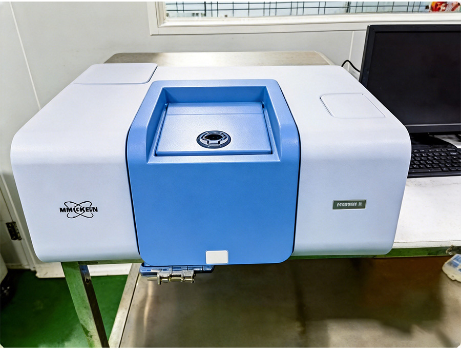 Spectrometer for precise optical filter testing